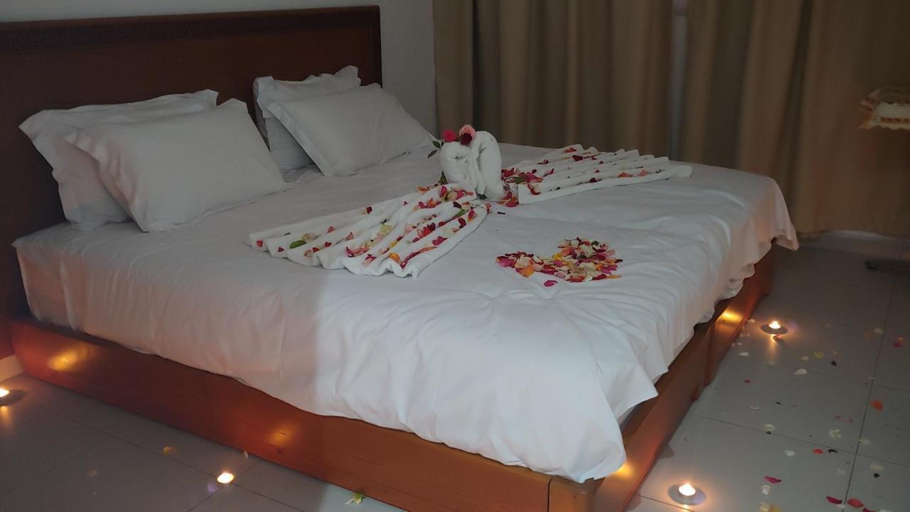 Hotel Zahrat Souss -อิเนซเกน ภายนอก รูปภาพ