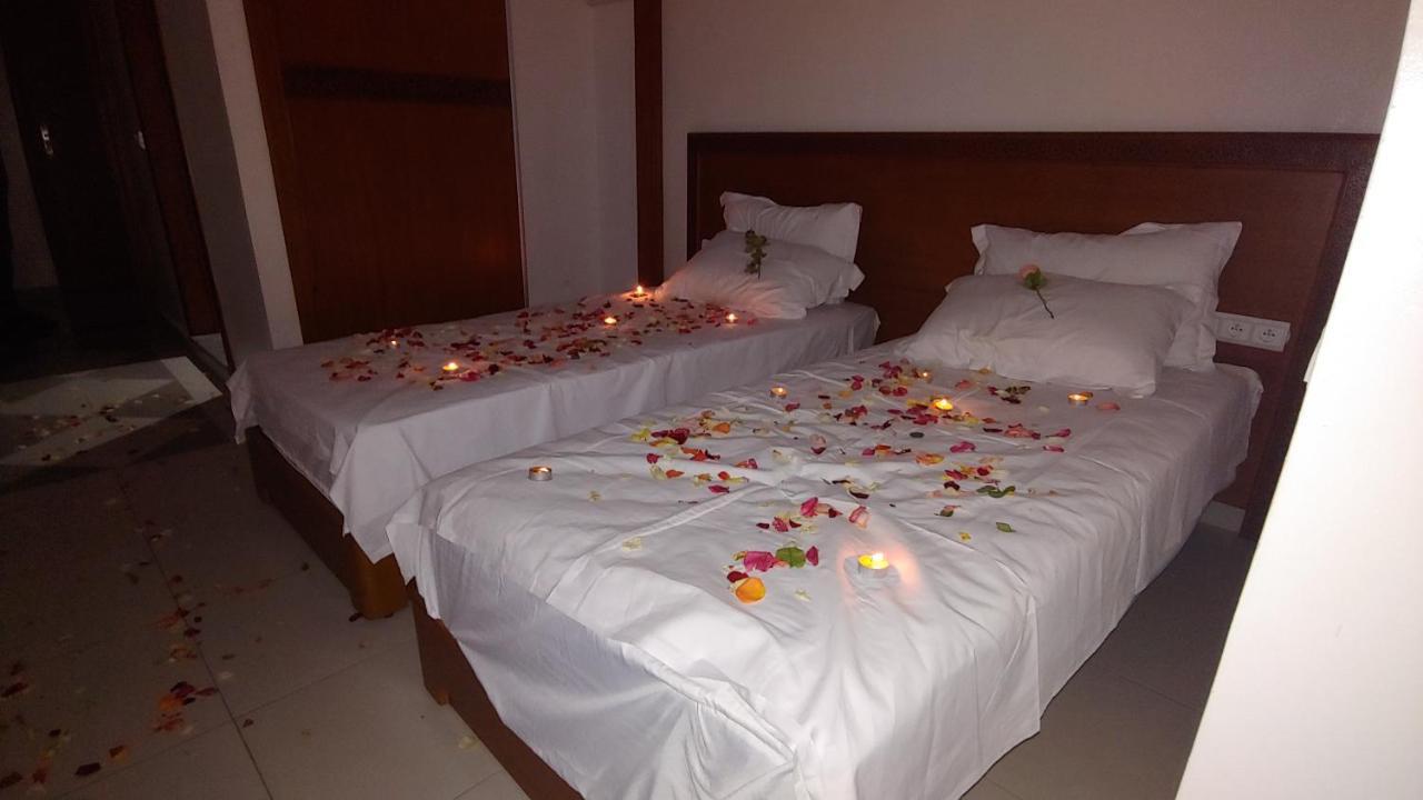 Hotel Zahrat Souss -อิเนซเกน ภายนอก รูปภาพ