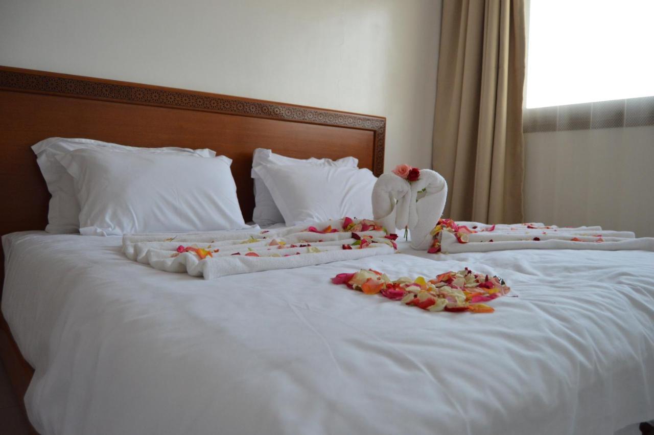 Hotel Zahrat Souss -อิเนซเกน ภายนอก รูปภาพ