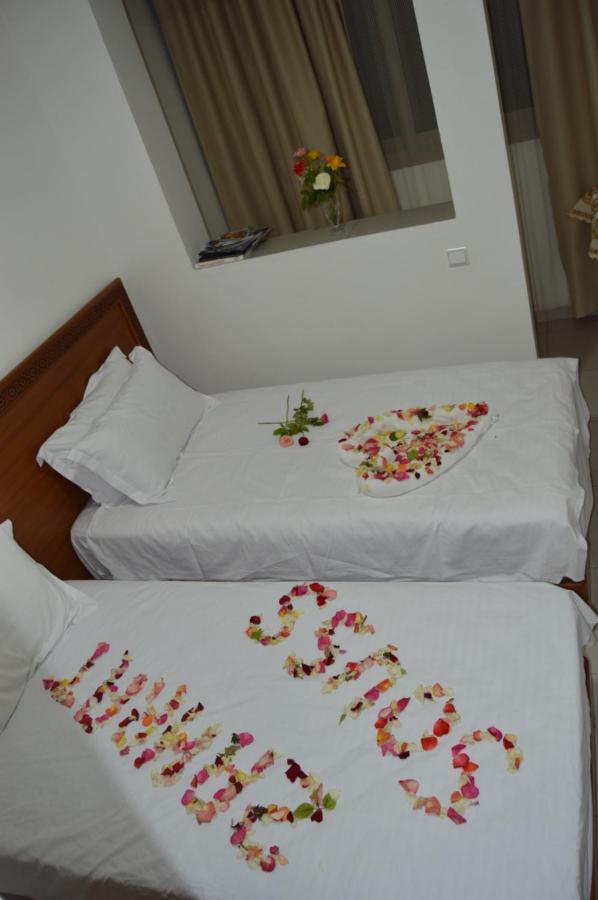 Hotel Zahrat Souss -อิเนซเกน ภายนอก รูปภาพ